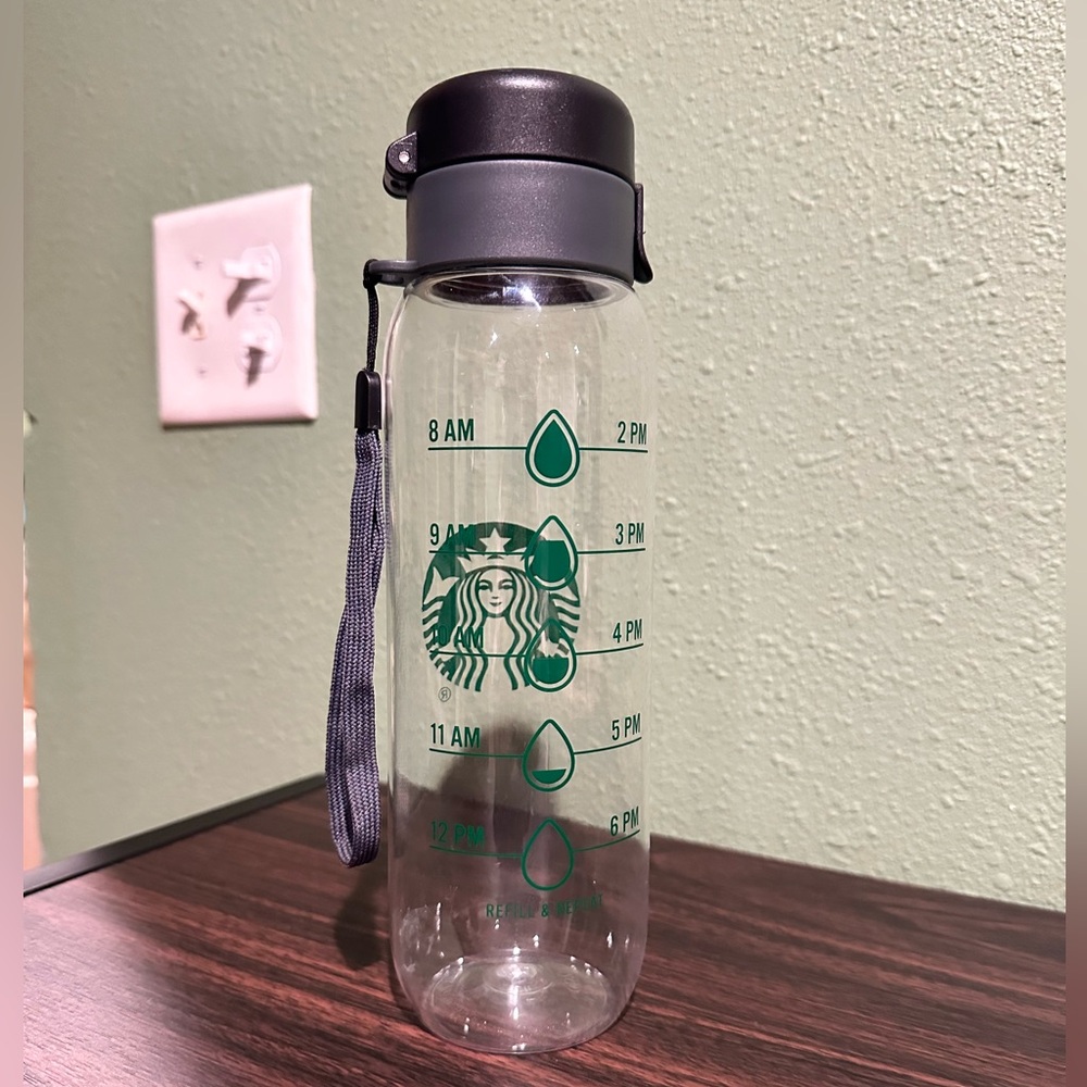 Used Starbucks Waterbottle - Partner exclusive